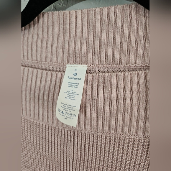 lululemon Forward Flow Cape, Vintage Mauve Sweater Poncho, OS - Picture 8 of 11